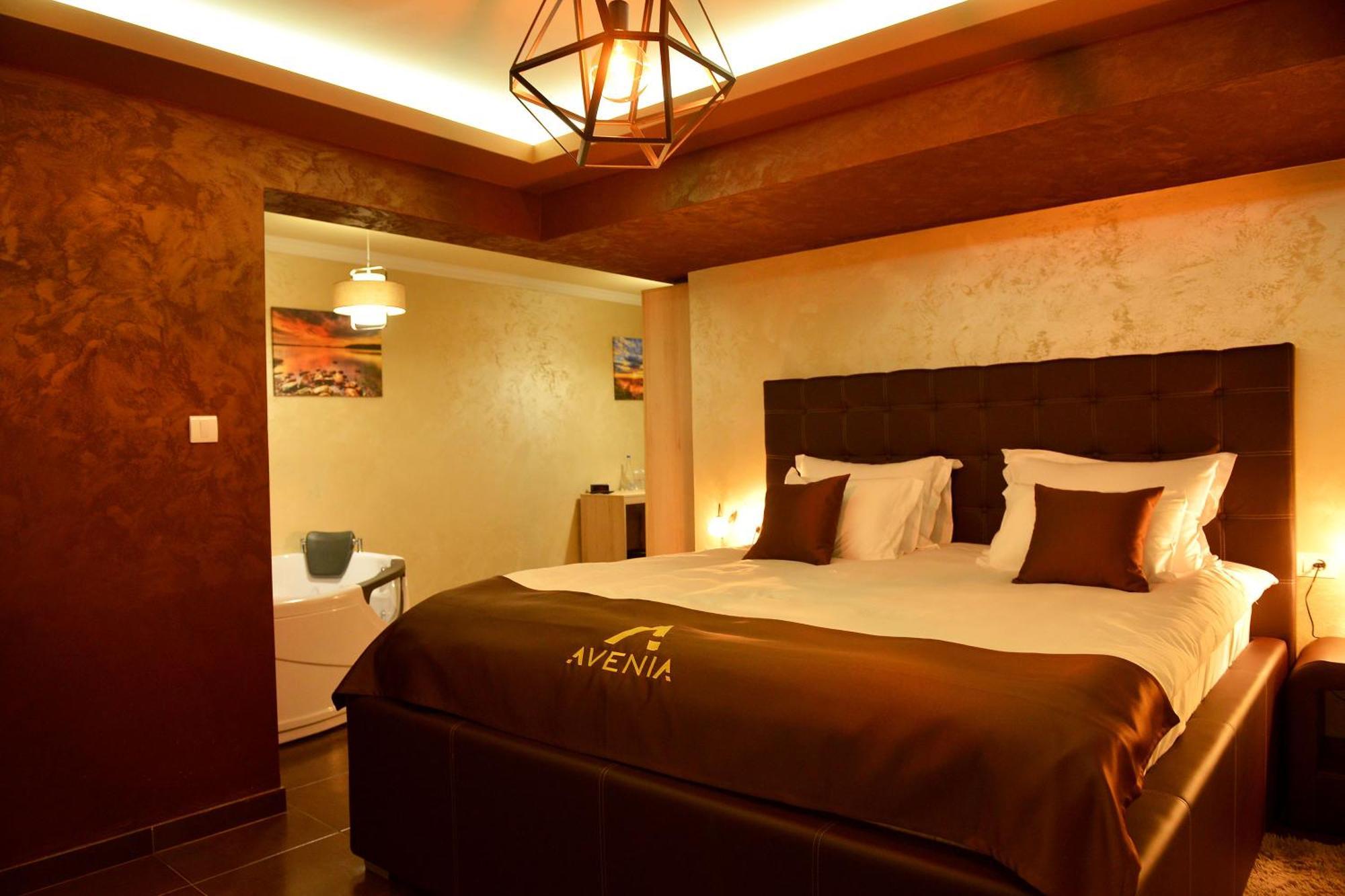 Gasthof Restaurant & & Avenia Ruma