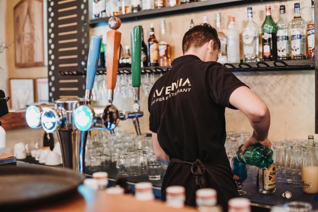 Gasthof Restaurant & & Avenia